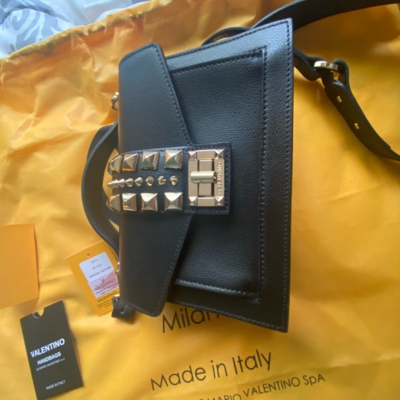 Authentic Valentino Handbag , and dust bag - Picture 14 of 16